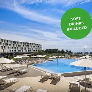 Maistra Select Family Amarin Hotel